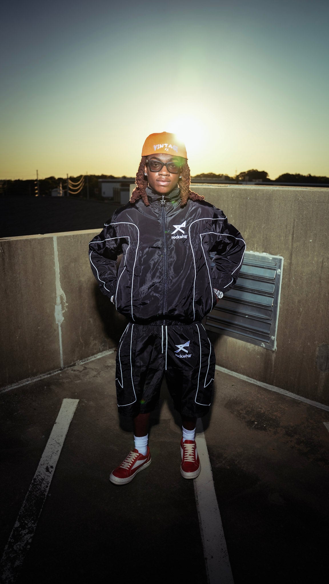 TRACK RUNNER SUIT (BLACK)